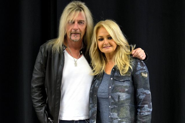 AXEL RUDI PELL выпустил клип Love’s Holding On (feat. Bonnie Tyler)
