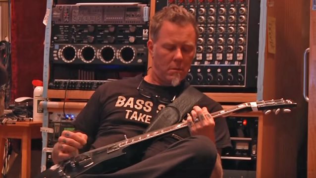 Новое видео METALLICA про студийную запись песни Am I Savage?
