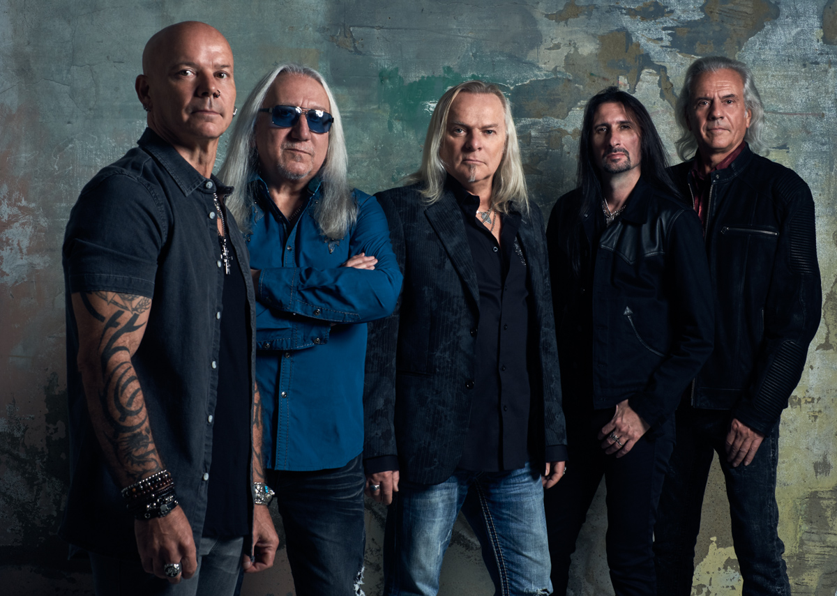 URIAH HEEP выпустили видео Knocking At My Door из нового альбома Living The Dream