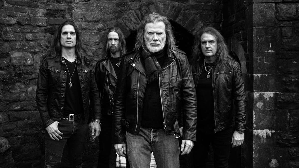? MEGADETH официально уволили басиста Дэвида Эллефсона